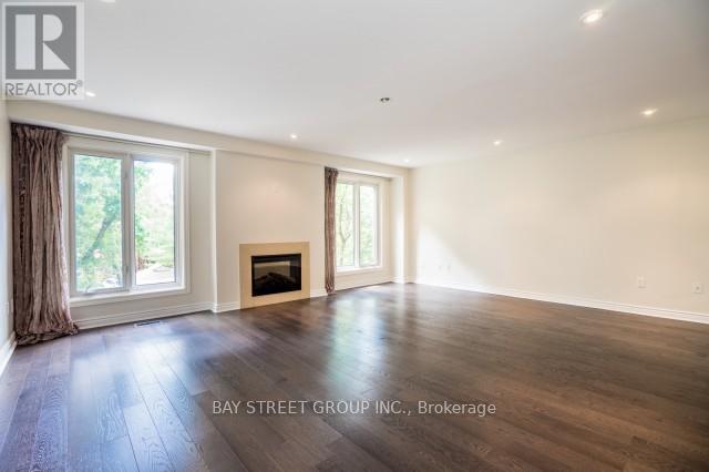 137 Helendale Avenue, Toronto, Ontario  M4R 1C6 - Photo 3 - C13207174