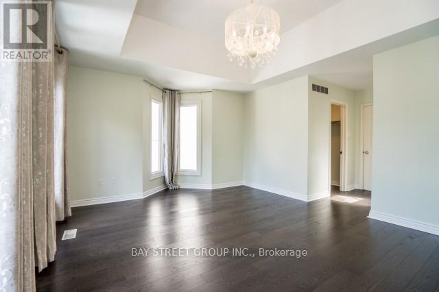 137 Helendale Avenue, Toronto, Ontario  M4R 1C6 - Photo 8 - C13207174