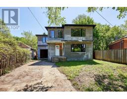 213 PHYLLIS AVENUE, Toronto, Ontario