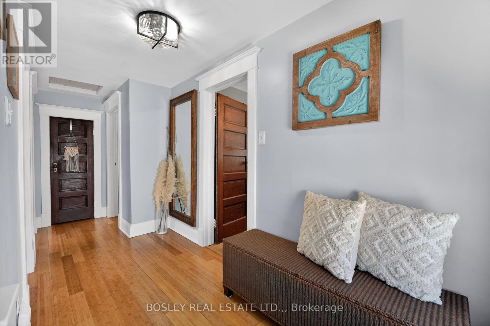 21 Chapel Street N, Thorold, Ontario  L2V 2E3 - Photo 17 - X13207248
