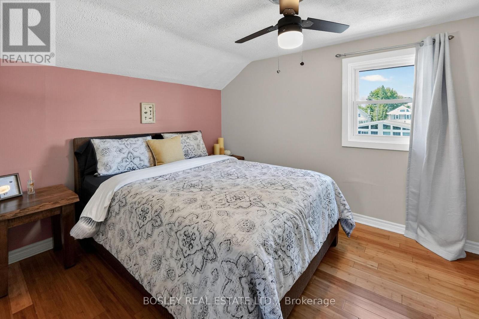 21 Chapel Street N, Thorold, Ontario  L2V 2E3 - Photo 20 - X13207248