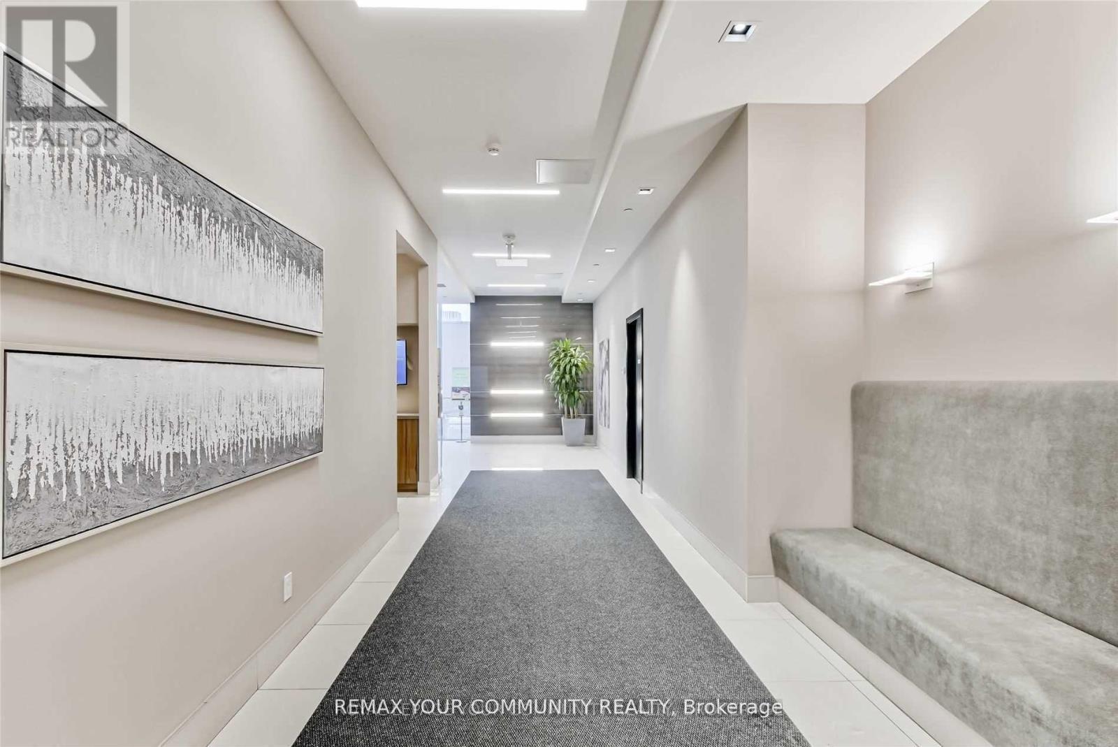 210 - 9618 Yonge Street, Richmond Hill, Ontario  L4C 0X5 - Photo 4 - N13207144