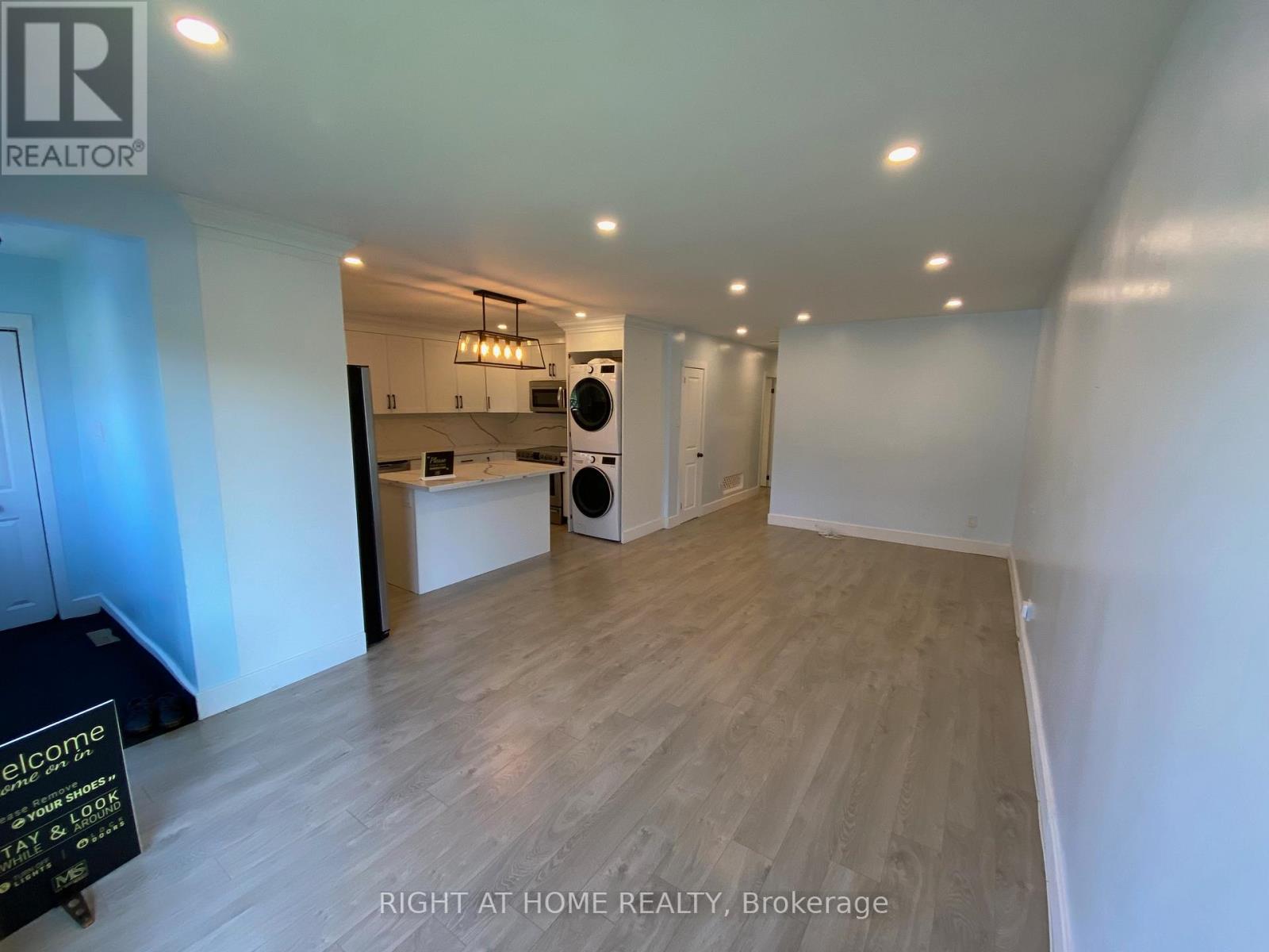 Main - 112 Walter Avenue, Newmarket, Ontario  L3Y 2T6 - Photo 4 - N13207276