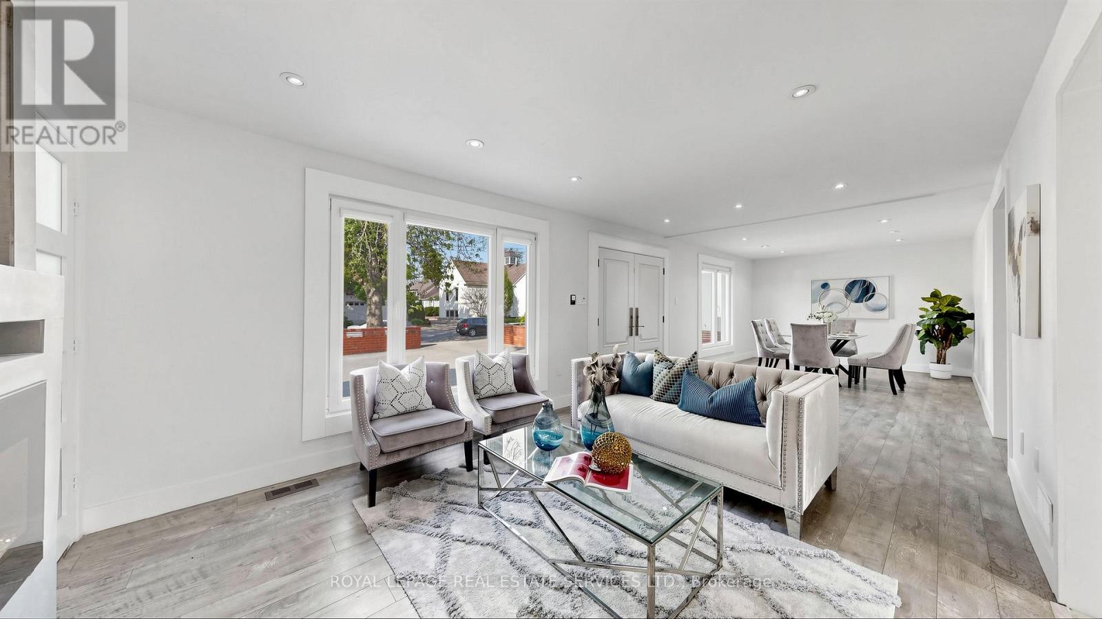 285 Bronte Road, Oakville, Ontario  L6L 3C5 - Photo 6 - W13207128