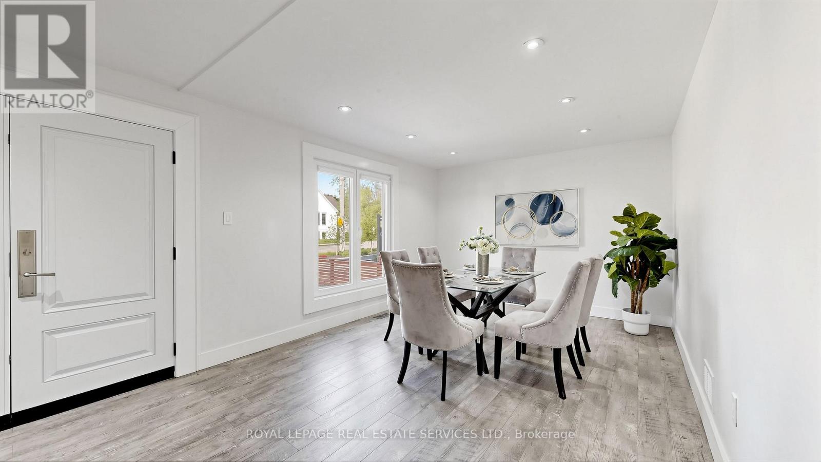 285 Bronte Road, Oakville, Ontario  L6L 3C5 - Photo 7 - W13207128