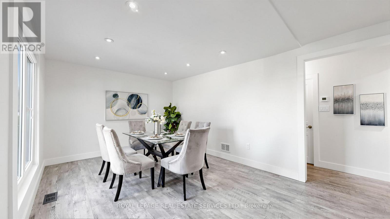 285 Bronte Road, Oakville, Ontario  L6L 3C5 - Photo 8 - W13207128