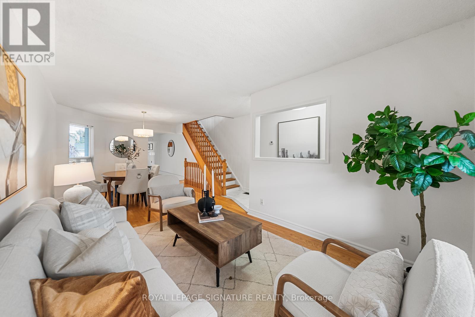 387 Bartlett Avenue N, Toronto, Ontario  M6H 3G8 - Photo 6 - W13207160