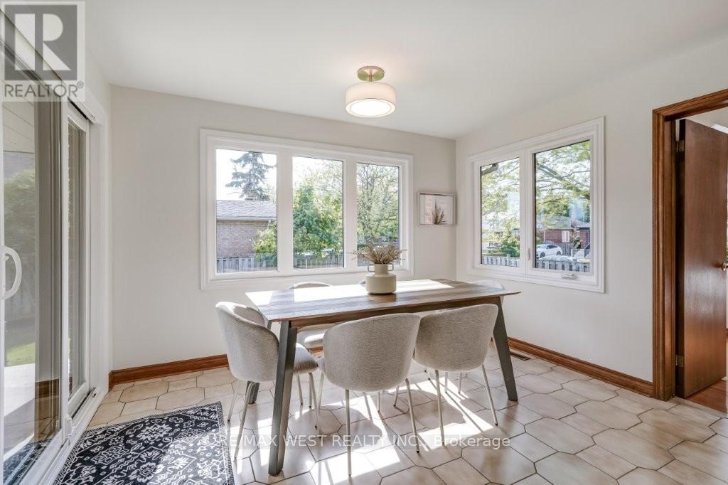 167 Silverhill Drive, Toronto, Ontario  M9B 6J5 - Photo 15 - W13207266