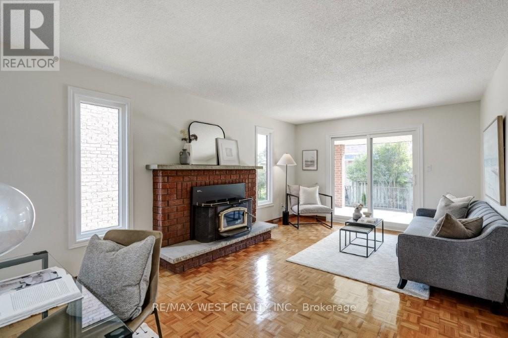 167 Silverhill Drive, Toronto, Ontario  M9B 6J5 - Photo 18 - W13207266