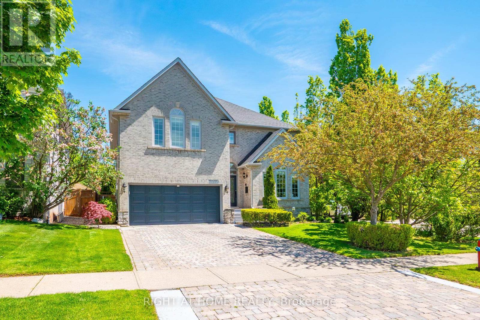 2005 Oak Springs Road, Oakville, Ontario  L6H 5P9 - Photo 2 - W13207270