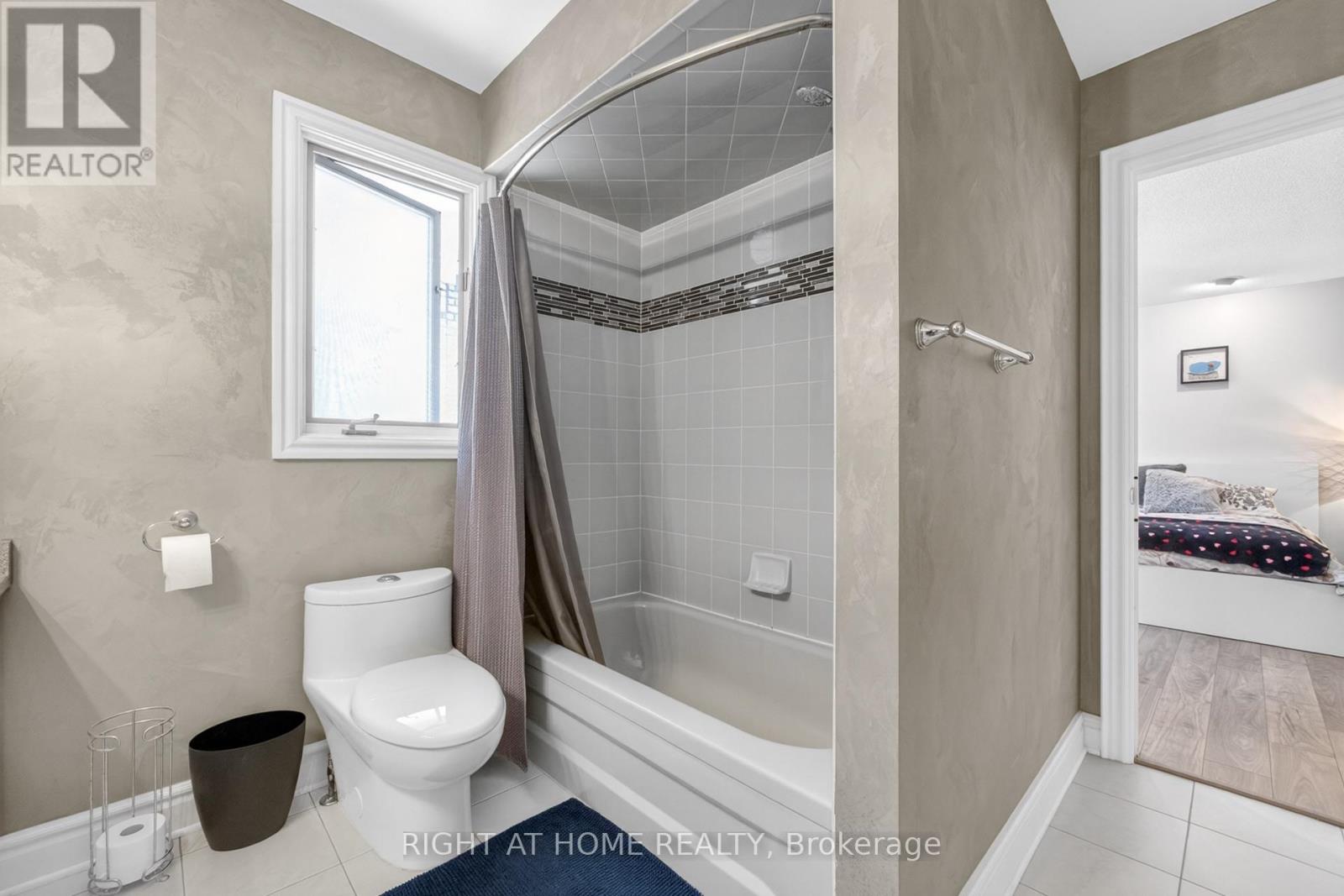 2005 Oak Springs Road, Oakville, Ontario  L6H 5P9 - Photo 24 - W13207270