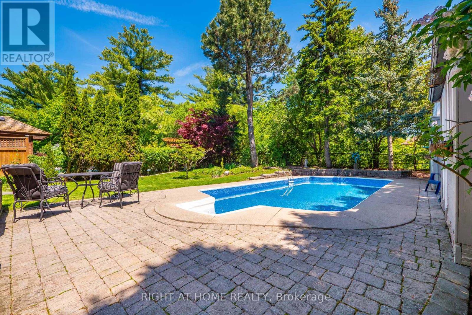 2005 Oak Springs Road, Oakville, Ontario  L6H 5P9 - Photo 38 - W13207270