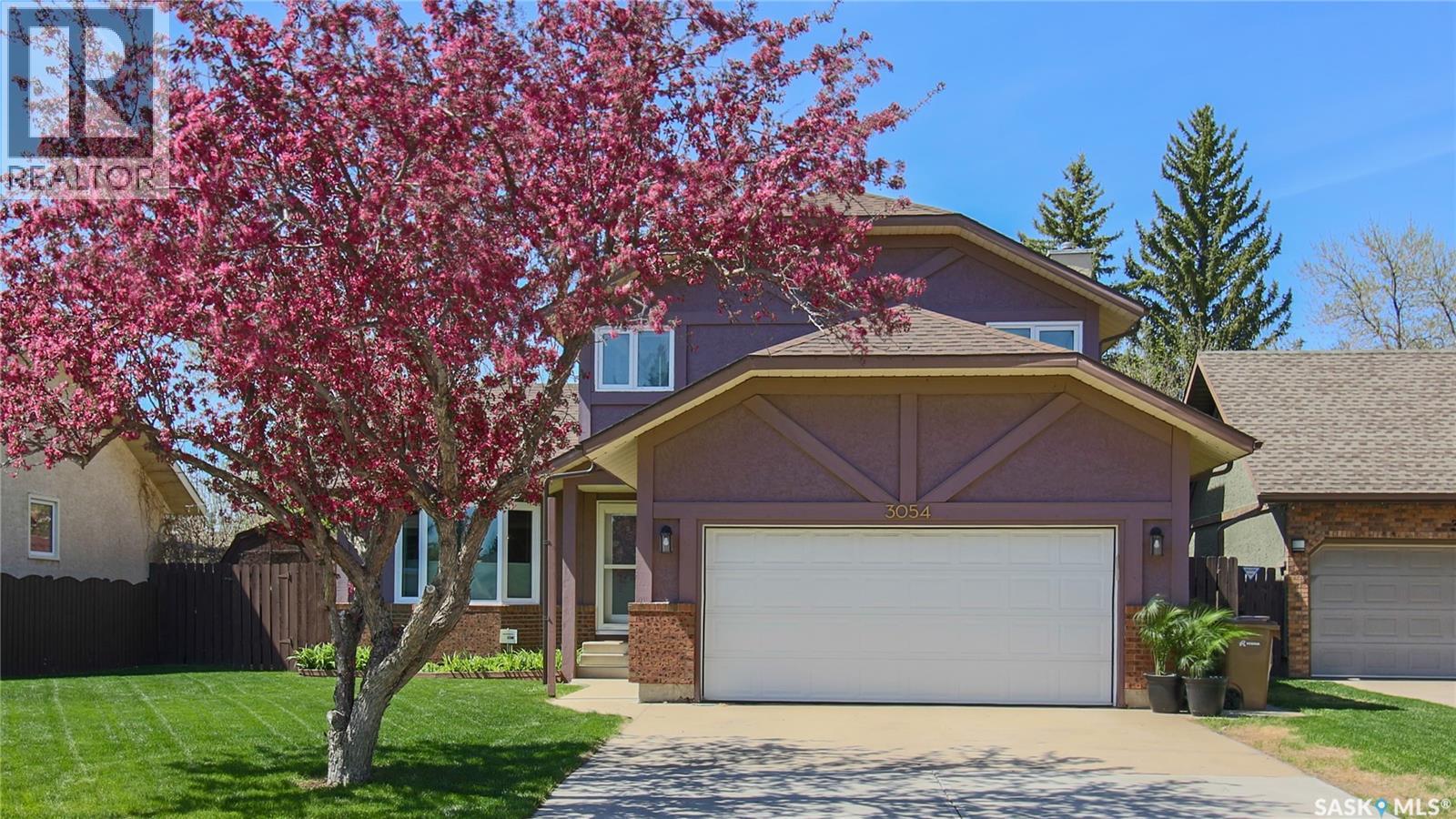 3054 Reves Road, Regina, Saskatchewan  S4V 1Y6 - Photo 2 - SK037394