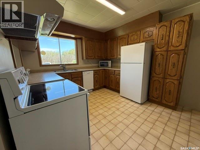 161 Park Street E, Kamsack, Saskatchewan  S0A 1S0 - Photo 8 - SK037385