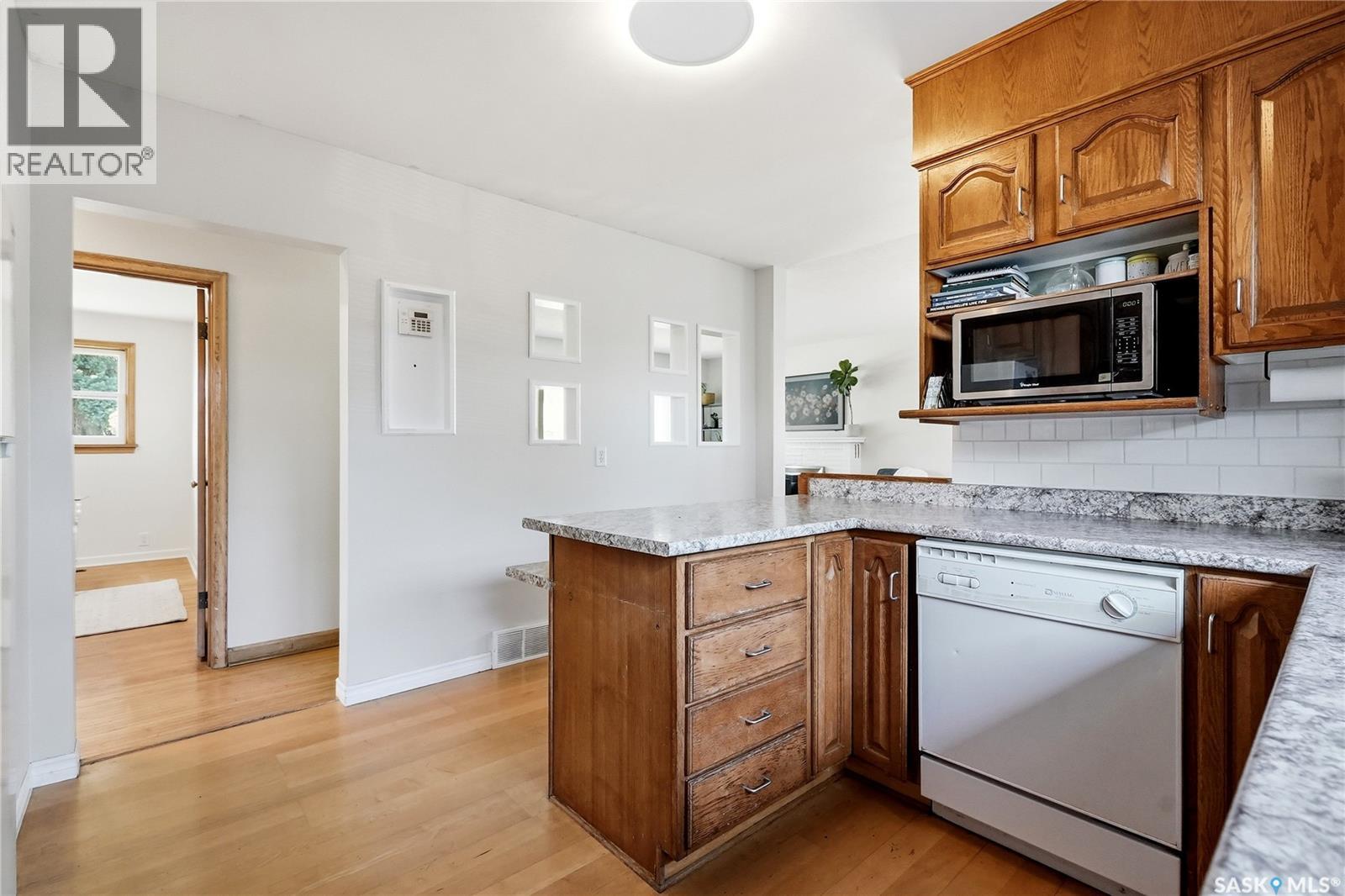 2102 Cumberland Avenue S, Saskatoon, Saskatchewan  S7J 1Z3 - Photo 20 - SK037381