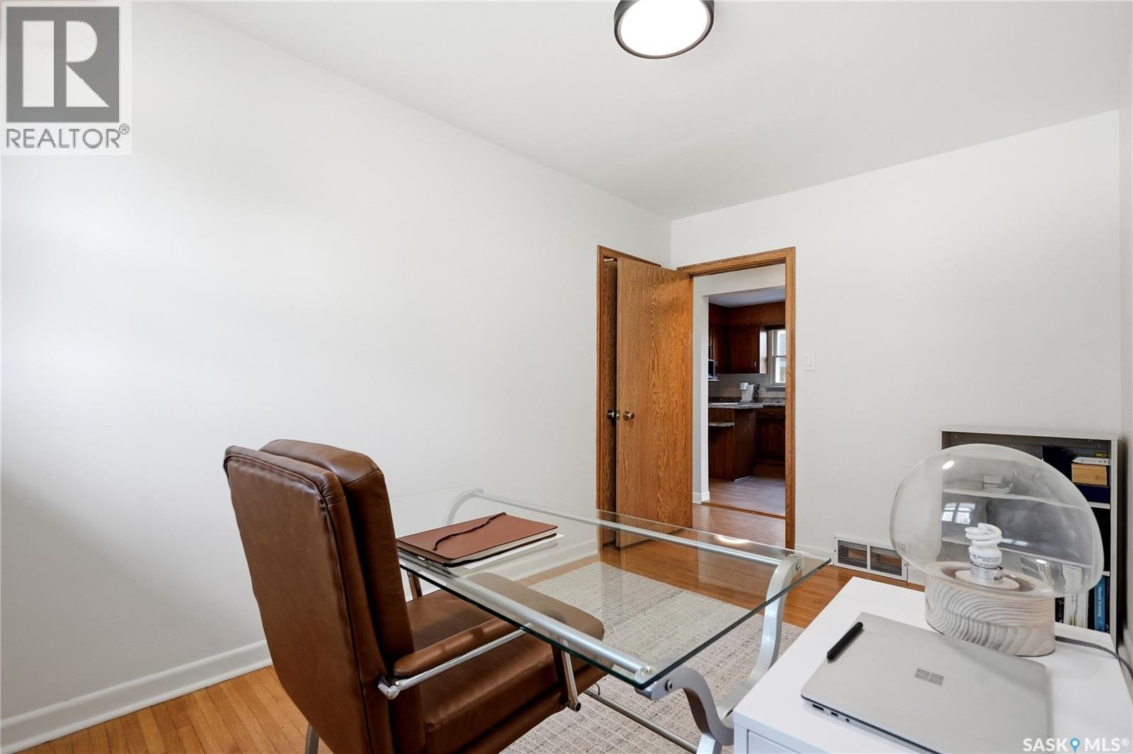 2102 Cumberland Avenue S, Saskatoon, Saskatchewan  S7J 1Z3 - Photo 23 - SK037381