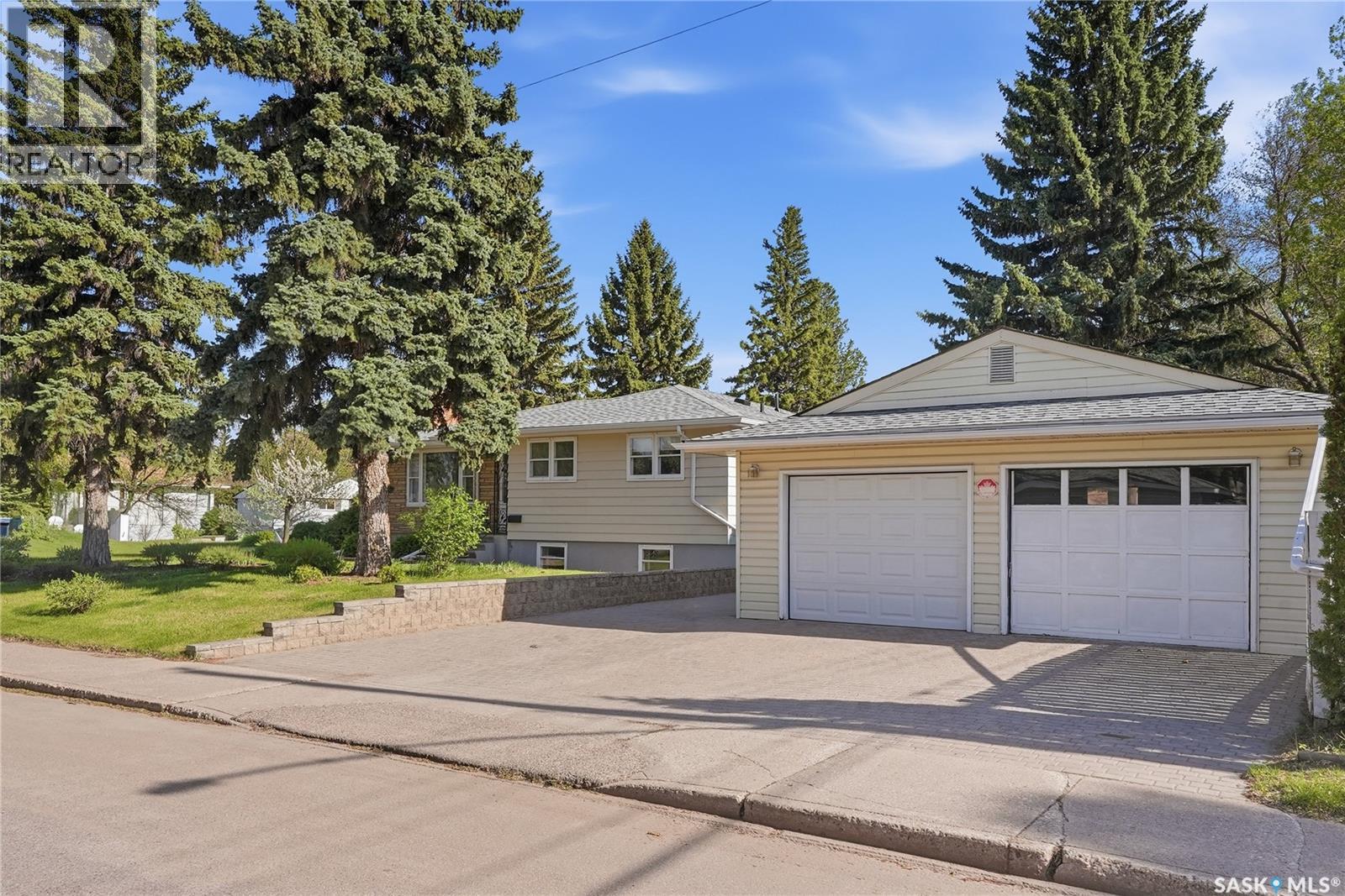 2102 Cumberland Avenue S, Saskatoon, Saskatchewan  S7J 1Z3 - Photo 3 - SK037381
