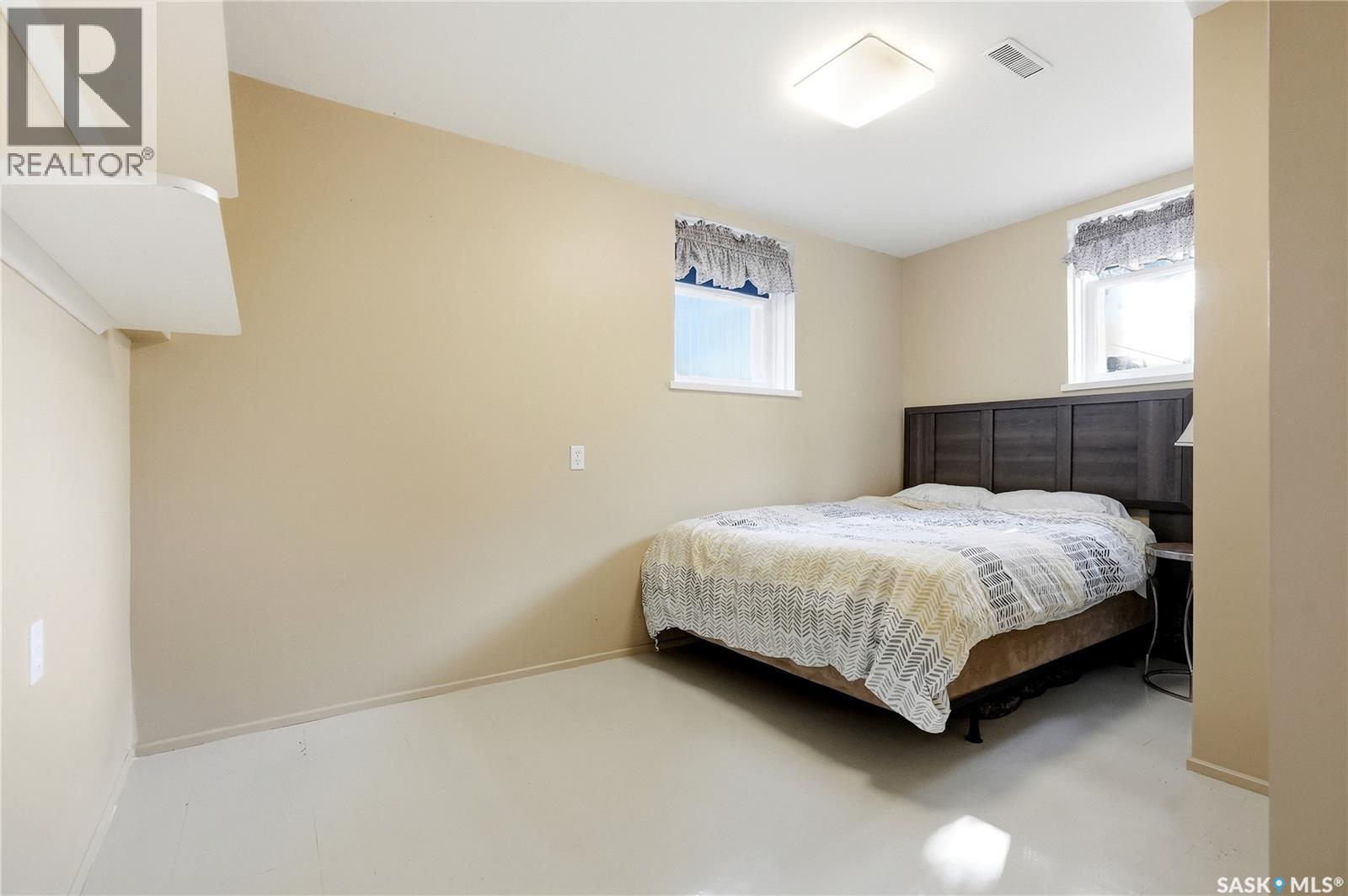 2102 Cumberland Avenue S, Saskatoon, Saskatchewan  S7J 1Z3 - Photo 40 - SK037381