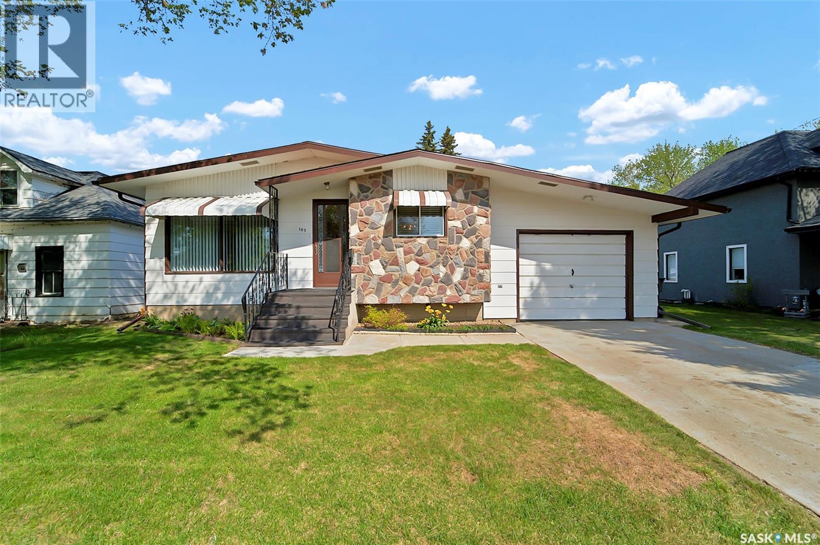 107 3rd Avenue E, Blaine Lake, Saskatchewan  S0J 0J0 - Photo 1 - SK037365