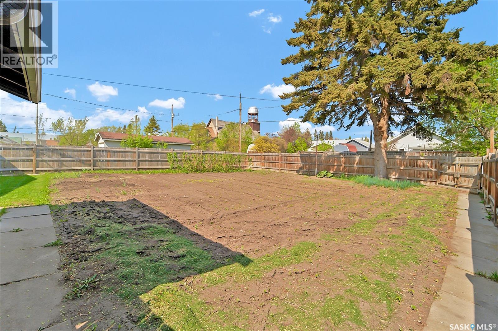 107 3rd Avenue E, Blaine Lake, Saskatchewan  S0J 0J0 - Photo 38 - SK037365