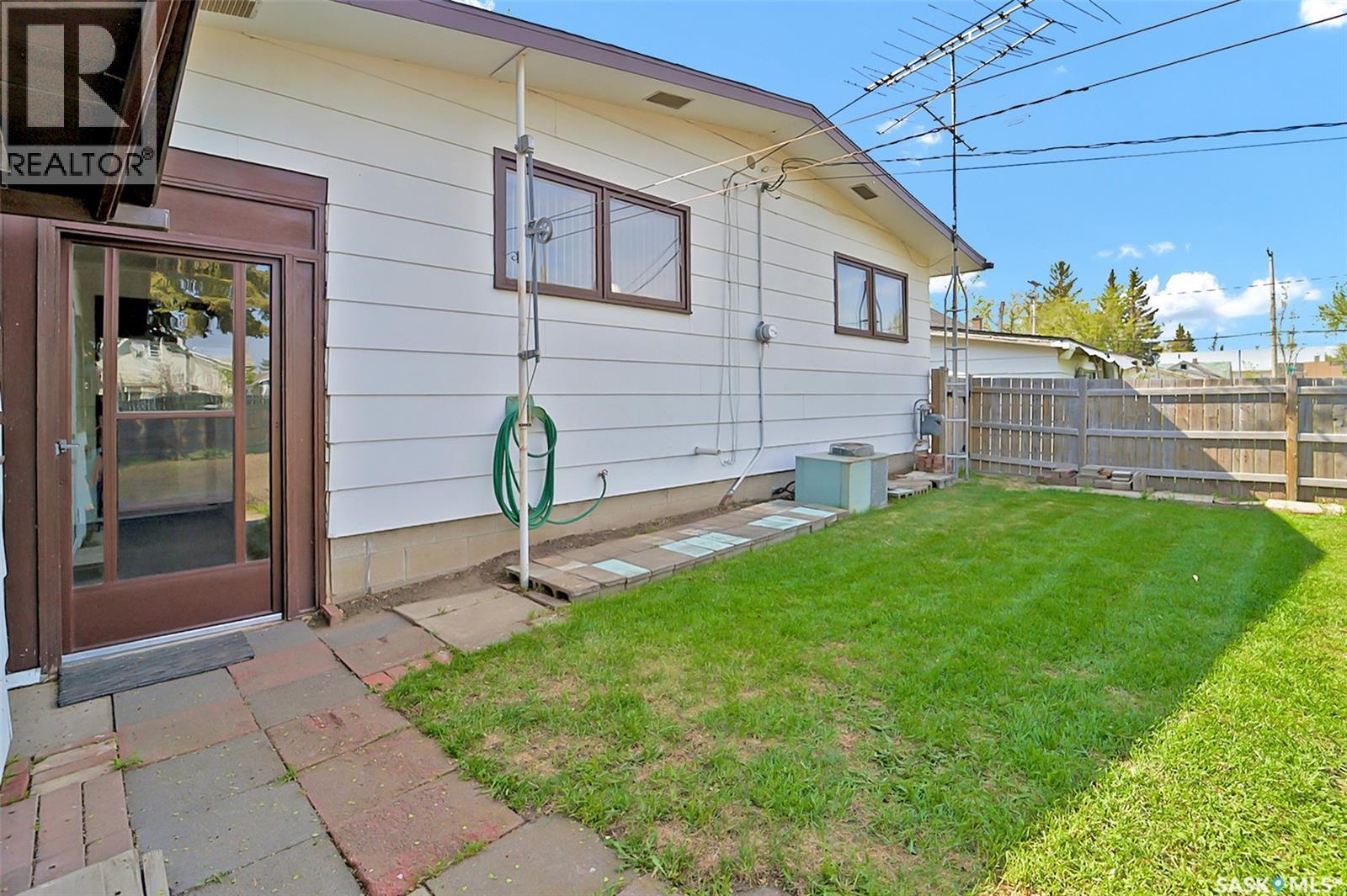 107 3rd Avenue E, Blaine Lake, Saskatchewan  S0J 0J0 - Photo 39 - SK037365