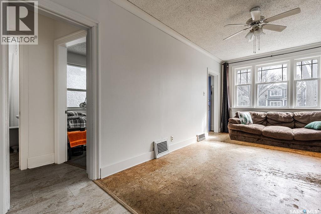 1304 Broadway Avenue, Saskatoon, Saskatchewan  S7H 2A6 - Photo 6 - SK037236
