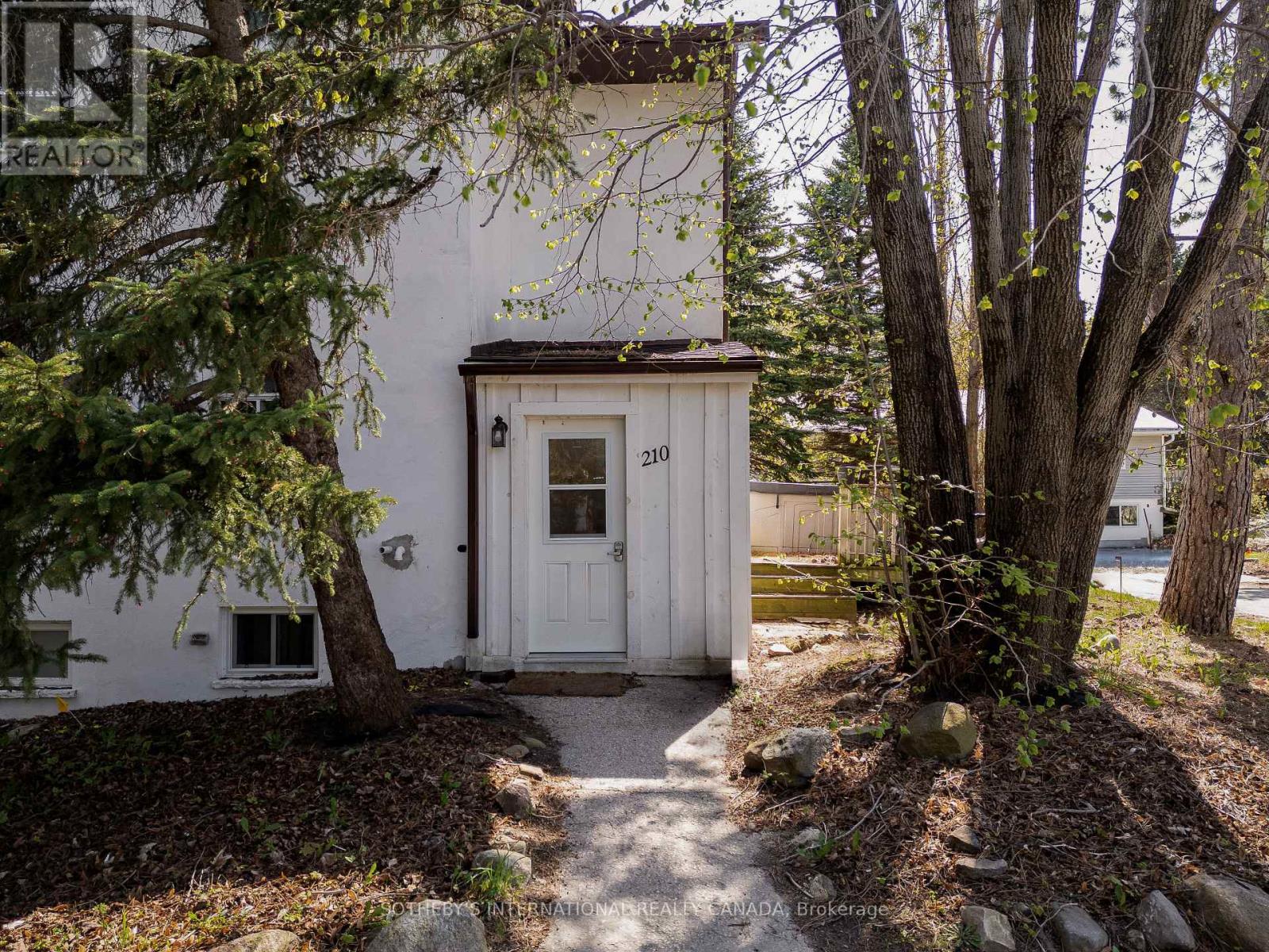 210 ARLBERG CRESCENT, Blue Mountains, Ontario