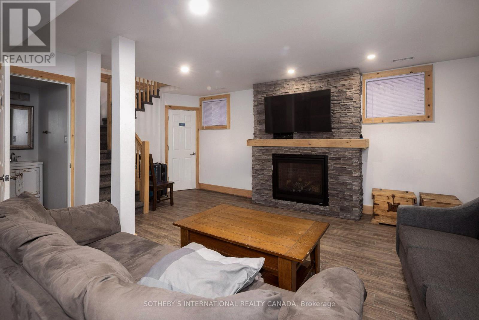 210 Arlberg Crescent, Blue Mountains, Ontario  L9Y 0M1 - Photo 20 - X13207268