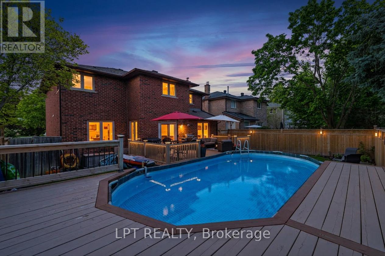 112 Doris Crescent, Newmarket, Ontario  L3Y 7V5 - Photo 3 - N13207080