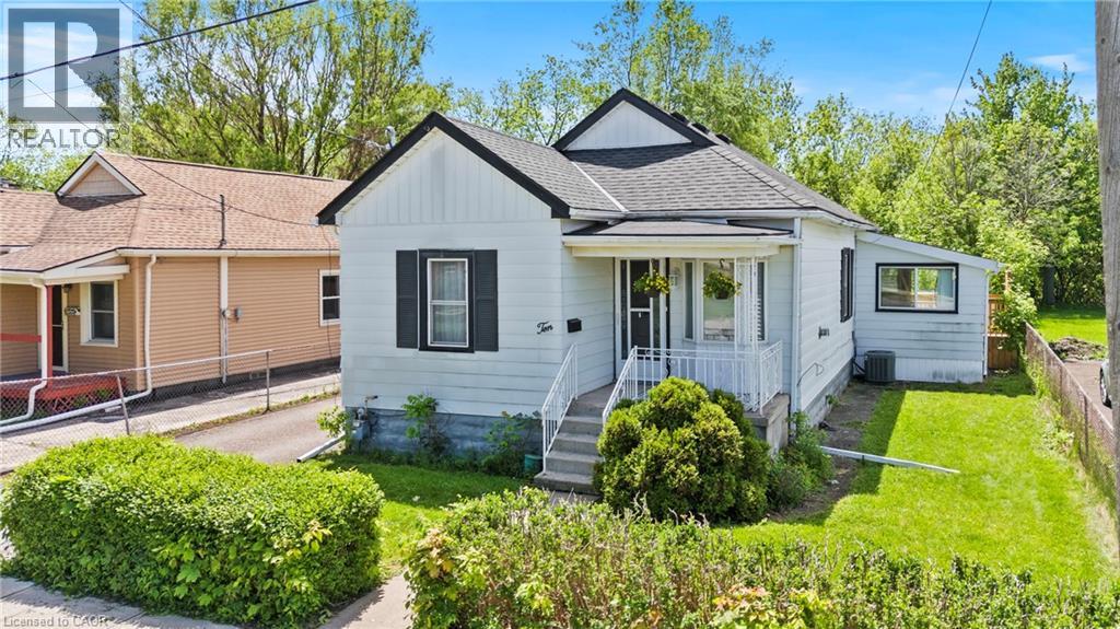 10 Monck Street, St. Catharines, Ontario  L2S 1L6 - Photo 4 - 40833550