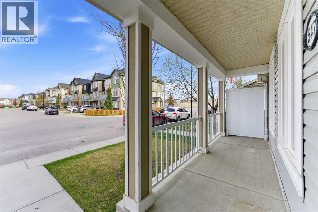 547 Windstone Common SW, Airdrie, Alberta  T4B 3T3 - Photo 3 - A2309402
