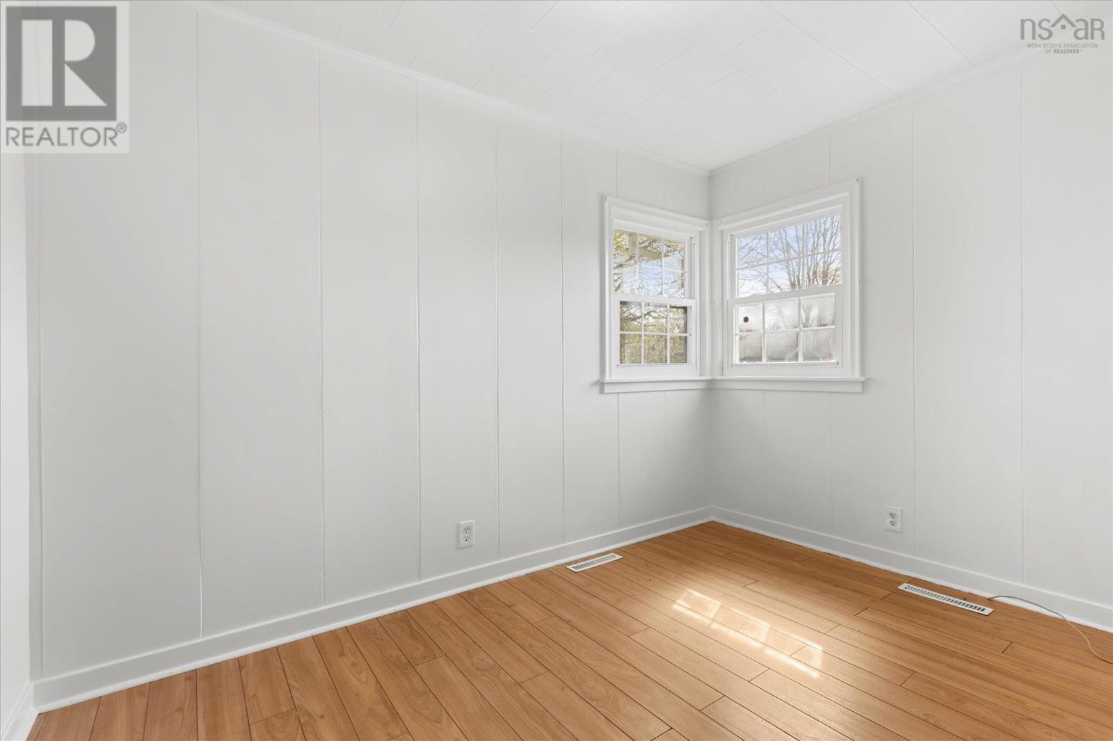 17 Parkdale Avenue, Bridgewater, Nova Scotia  B4V 1L8 - Photo 21 - 202611122
