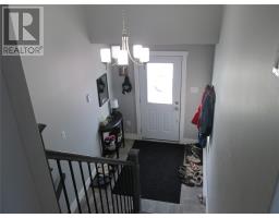 15 McDonald Crescent