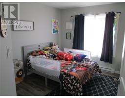 15 McDonald Crescent