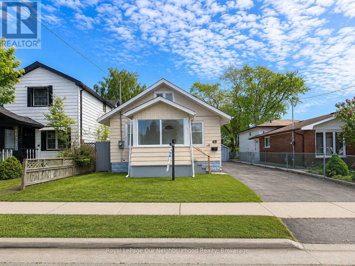 65 GLADSTONE AVENUE, Oshawa (McLaughlin)