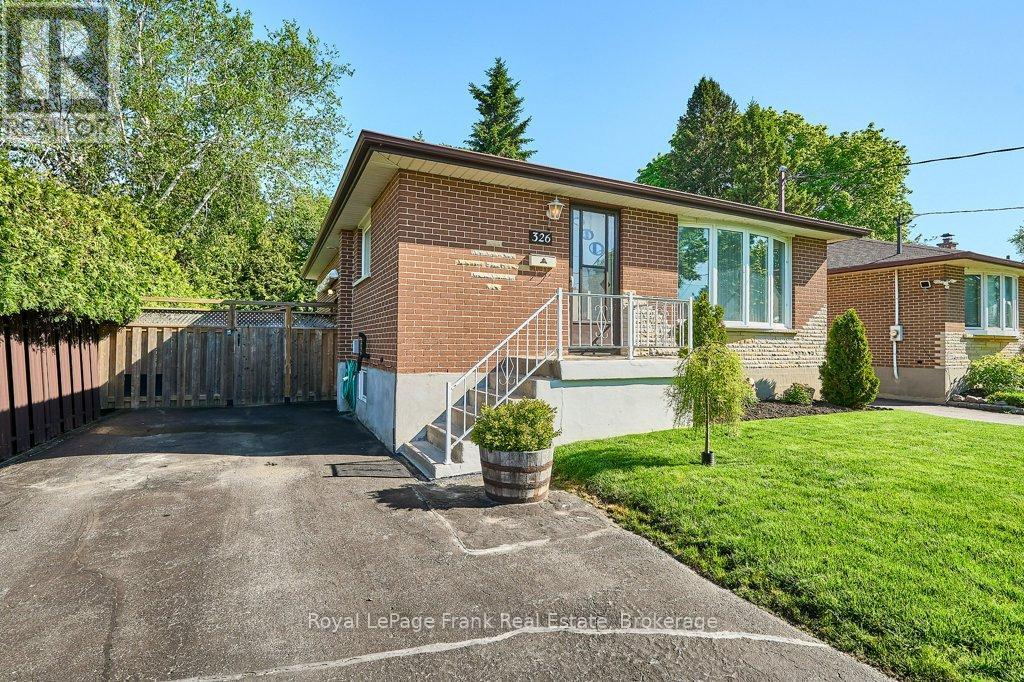 326 Marion Avenue, Oshawa, Ontario  L1J 3A9 - Photo 3 - E13207706