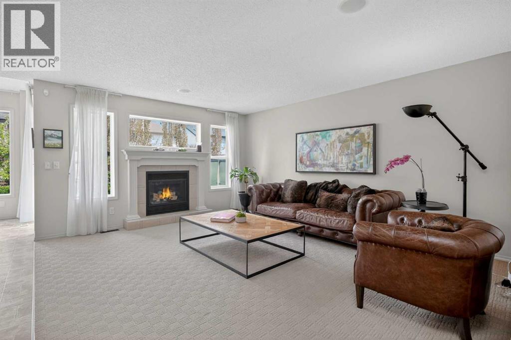 98 Cougarstone Close SW, Calgary, Alberta  T3H 5W3 - Photo 10 - A2314315