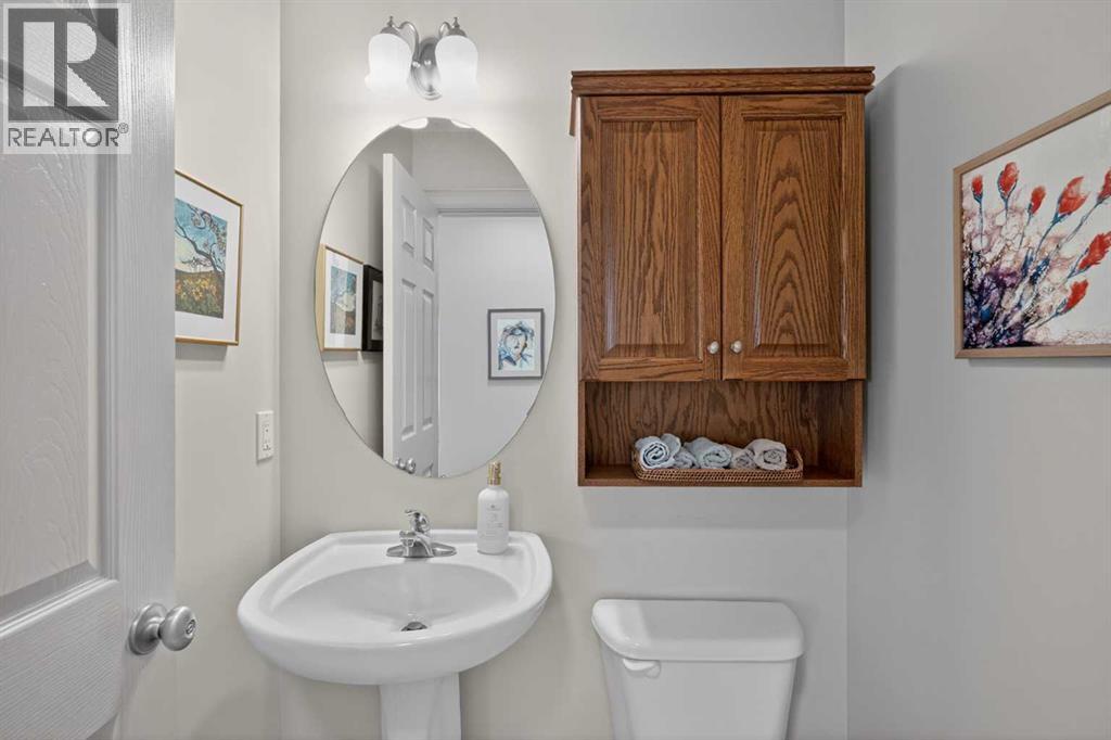 98 Cougarstone Close SW, Calgary, Alberta  T3H 5W3 - Photo 21 - A2314315