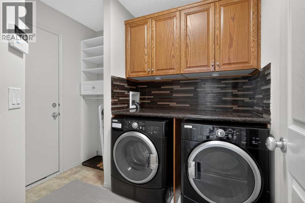98 Cougarstone Close SW, Calgary, Alberta  T3H 5W3 - Photo 22 - A2314315