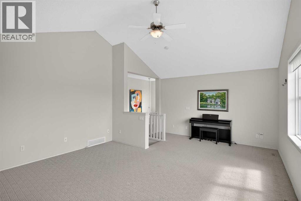 98 Cougarstone Close SW, Calgary, Alberta  T3H 5W3 - Photo 23 - A2314315