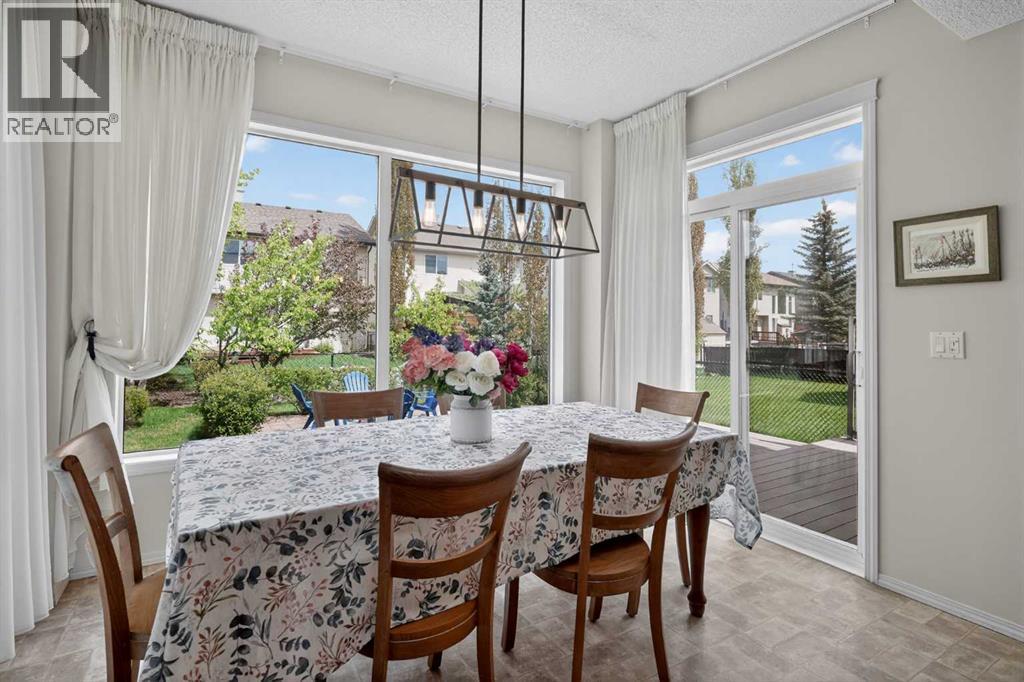 98 Cougarstone Close SW, Calgary, Alberta  T3H 5W3 - Photo 20 - A2314315
