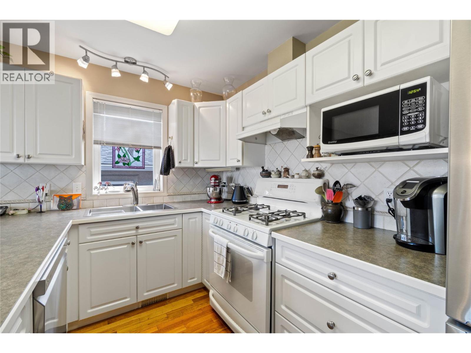 255 Pemberton Terrace Unit# 20, Kamloops, British Columbia  V2C 6R2 - Photo 3 - 10385727