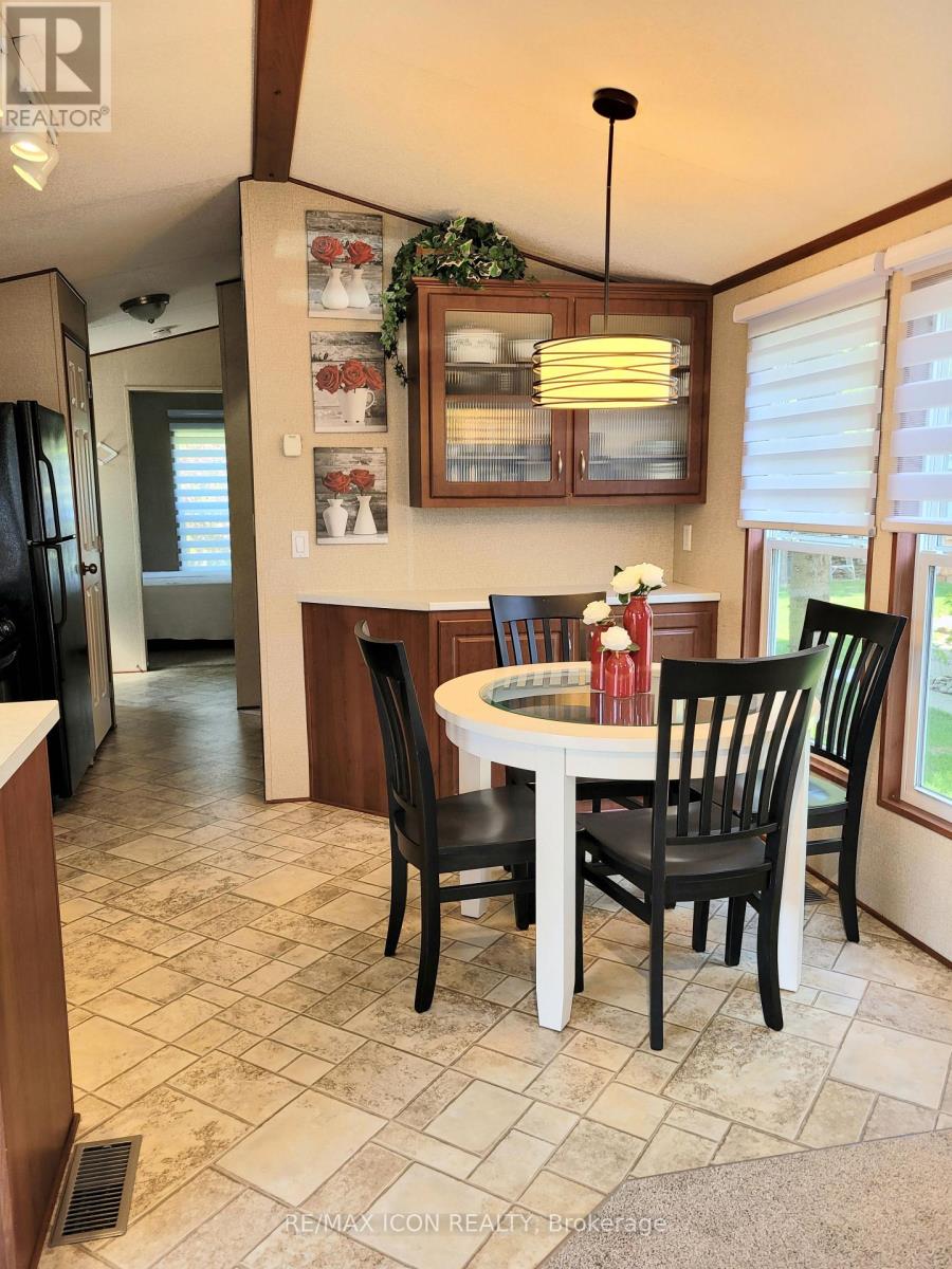 32 Rowan Rd - 77307 Bluewater Highway, Bluewater, Ontario  N0M 1G0 - Photo 10 - X13207538