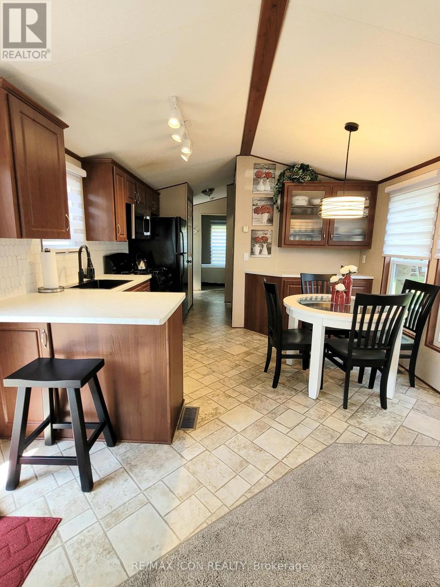 32 Rowan Rd - 77307 Bluewater Highway, Bluewater, Ontario  N0M 1G0 - Photo 9 - X13207538