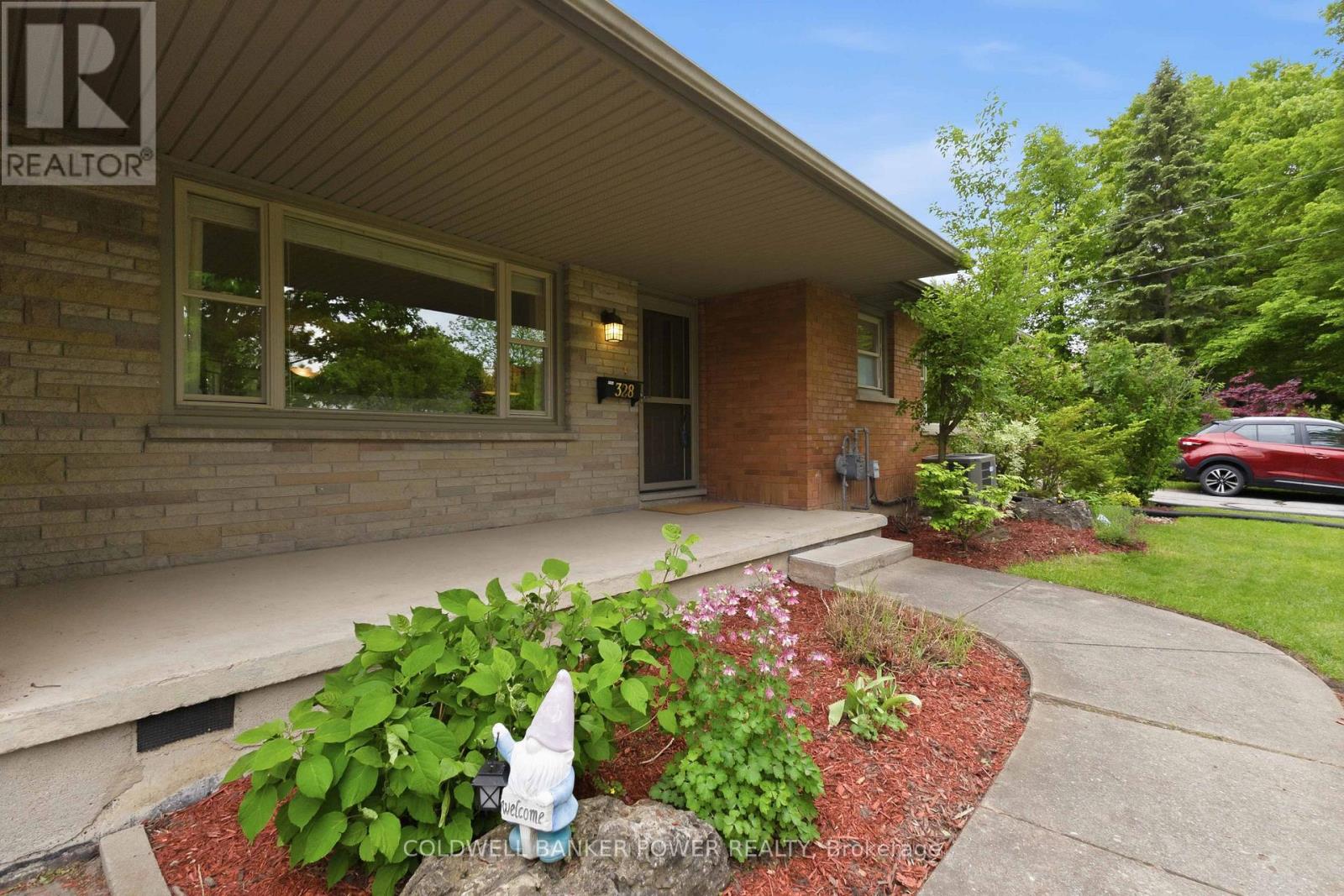 328 Connington Street, London South, Ontario  N6C 4C9 - Photo 4 - X13207702