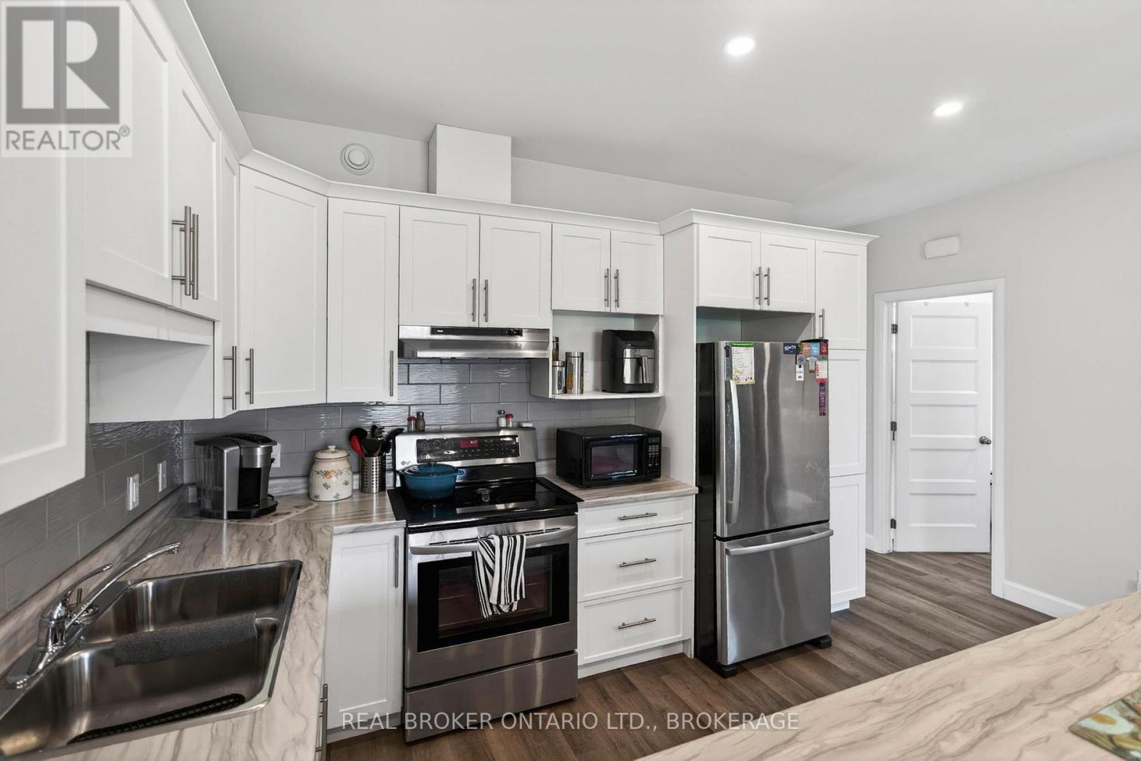 250 Lourdes Avenue, Cornwall, Ontario K6H 0E8 - Photo 12 - X13207624