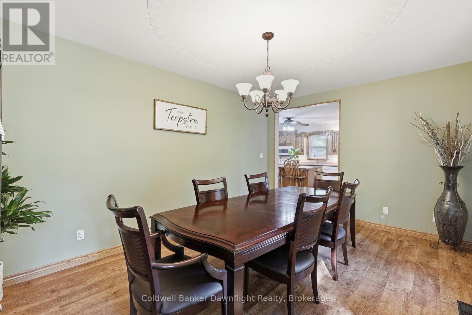 27 King Street, Huron East, Ontario N0G 1H0 - Photo 13 - X13207514
