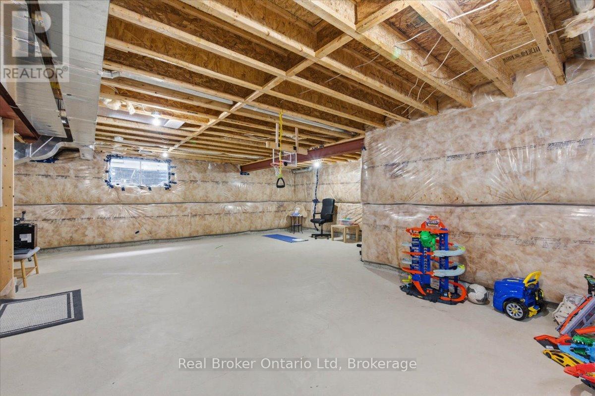 92 Moon Crescent, Cambridge, Ontario  N1S 0C4 - Photo 34 - X13207622