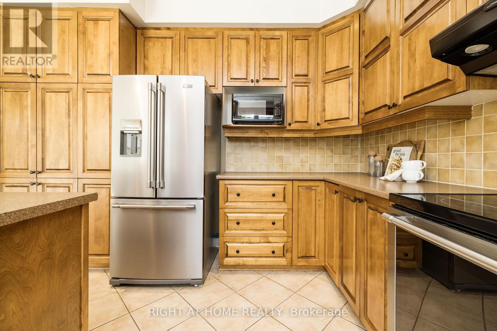 109 Coyote Crescent, Ottawa, Ontario  K2S 2G4 - Photo 12 - X13207562