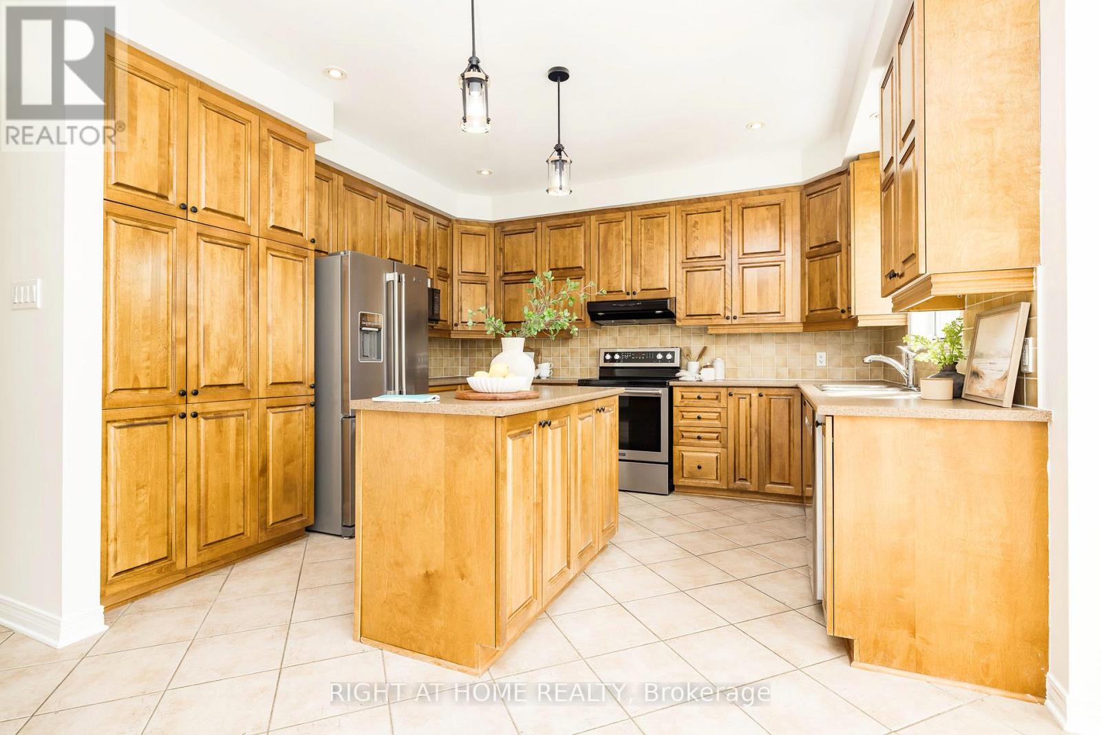 109 Coyote Crescent, Ottawa, Ontario  K2S 2G4 - Photo 9 - X13207562
